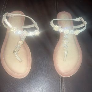 Thong sandals